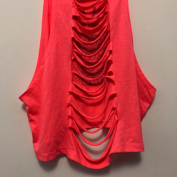 Crop Tops - Picture 9 of 9